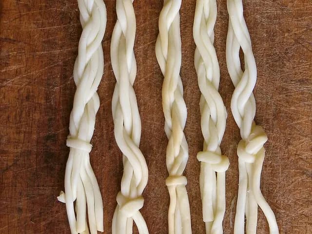 String Cheese (Mozzarella), is it keto?